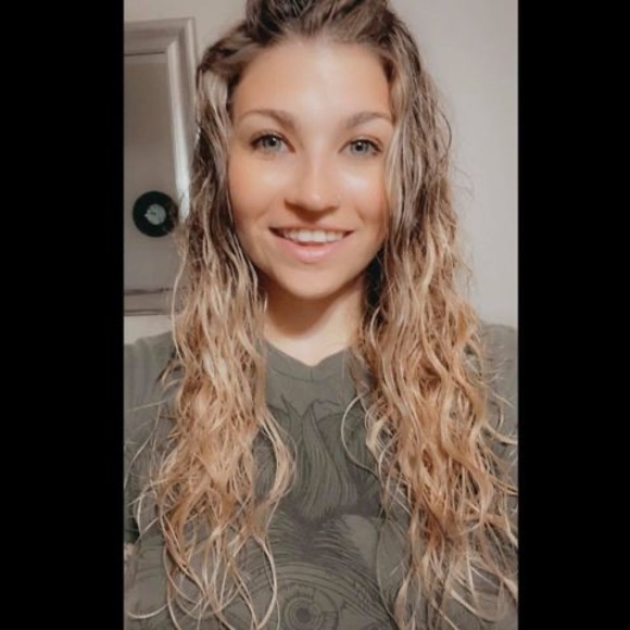 Meet your Posher, Joslyn - Picture 1 of 1